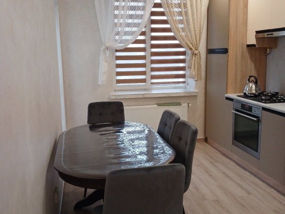 Двохкімнатна у Зелений масив .Перше поселеня  Власник Луцк