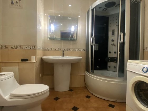 Оренда просторої квартири в центрі , новобудова Івано-Франківськ