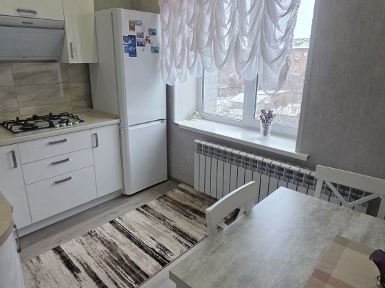 Оренда, 2-х кімнатна, 97-й квартал, Пр.Гагаріна, сталінка Кривой Рог