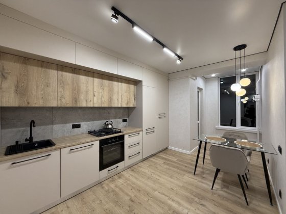 Вільна 1к квартира в центрі Луцк