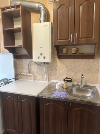 Здам 1 кімн Центр Міста пл.Визволення з меблями і технікою вул. - фото 1