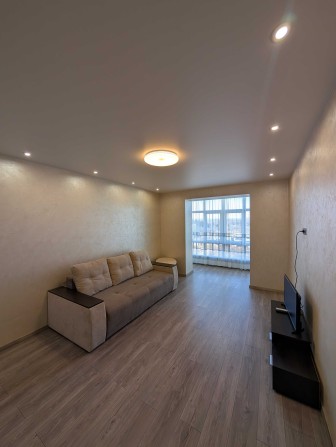 Двокімнатна квартира, 5 поверх, вигляд на житловий масив _RR - фото 1