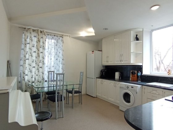 Оренда 3к на Площі Визволення Кривой Рог