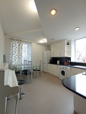 Оренда 3к на Площі Визволення - фото 1