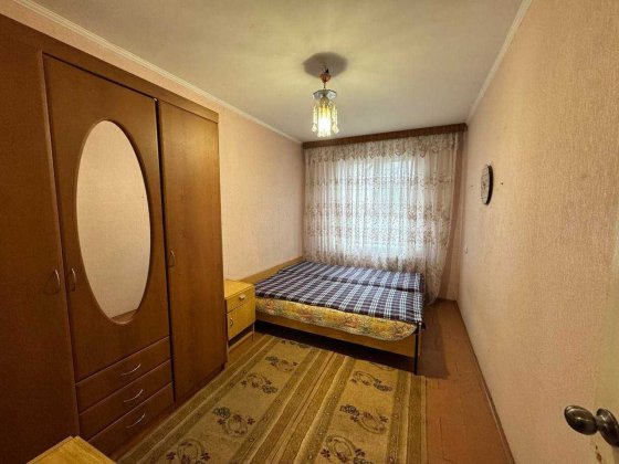 Оренда 2к квартири по Свято-Миколаївській Кривой Рог