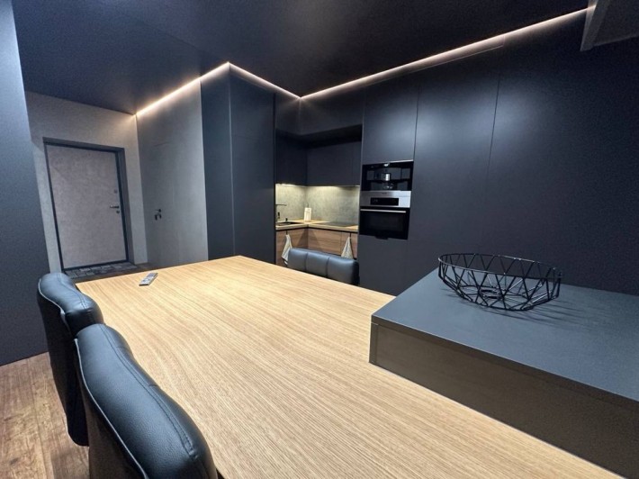 Однокімнатна, дизайнерська квартира в центрі - фото 1