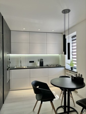 1 кімнатна квартира вул Святомиколаївська  площа Визволення - фото 1