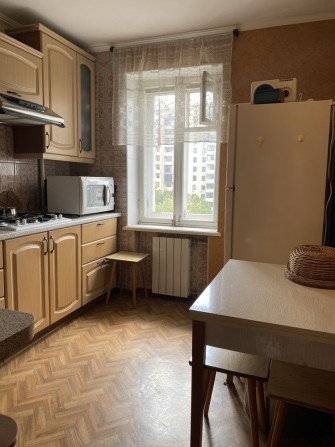 Двокімнатна квартира на Фурманова з косметичним ремонтом - фото 1