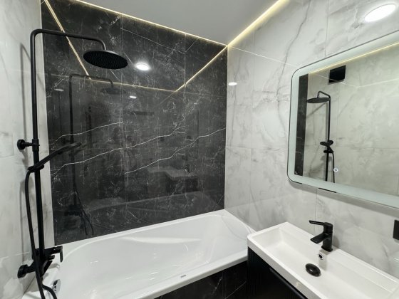 Перша здача 1-кімнатної на Щасливому Ровно