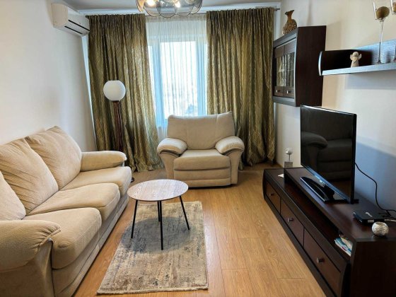 Здається 3-х кімнатна квартира, центр, вул. Міцкевича 9a, 5-ий підїзд Рівне