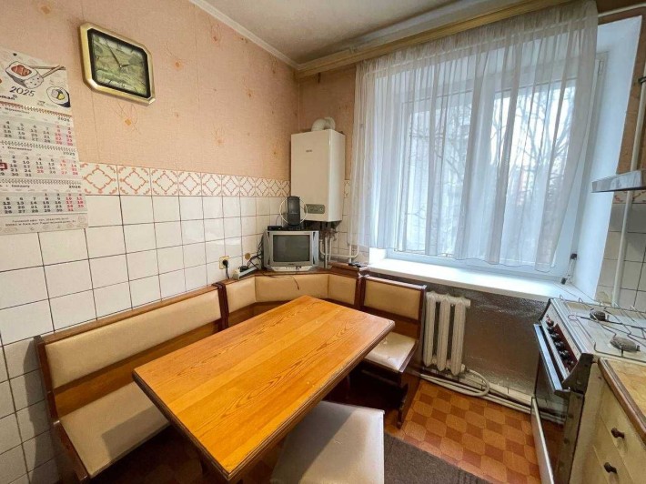 Простора 3к в центрі. Газове опалення. Дітки та домашні улюбленці так - фото 1