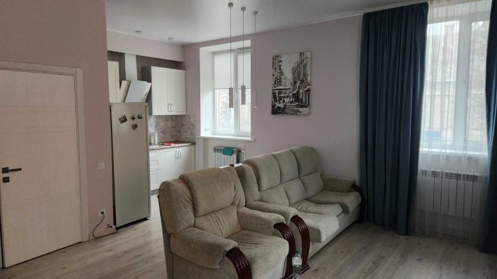 Оренда 2-кімнатної квартири (студія) з ремонтом 2 поверх Центр - фото 1