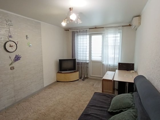 Оренда 2 кімнатна 98 квартал Кривой Рог