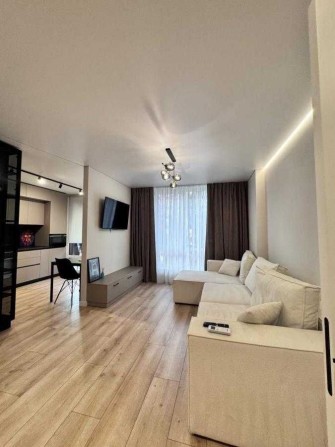 ОРЕНДА. велика кухня-студія + кімната - фото 1