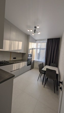 Оренда 2 кімн.квартири з чудовим виглядом на Театр - фото 1