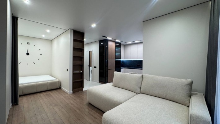 Стильна 1к.квартира біля Велесу - фото 1