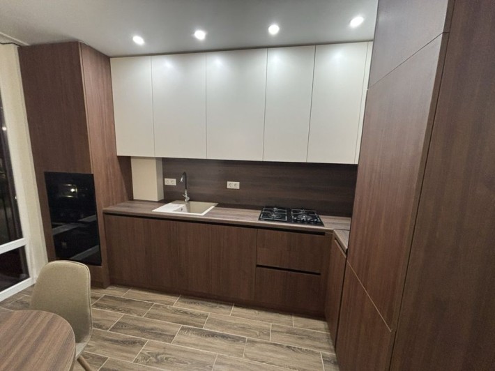 Оренда 1,5 кімнатної квартири 1 центр  в Фемелі Плаза від власника - фото 1