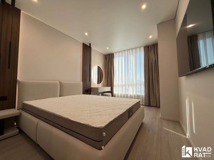 Стильна оренда 1 кім в самому центрі, ЖК А5 - фото 1