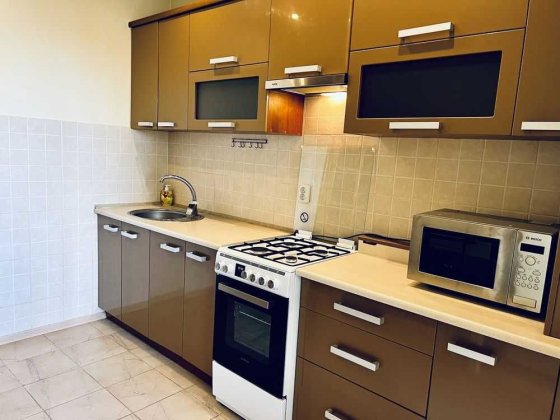 Оренда квартири 1к поруч з центром Івано-Франківськ