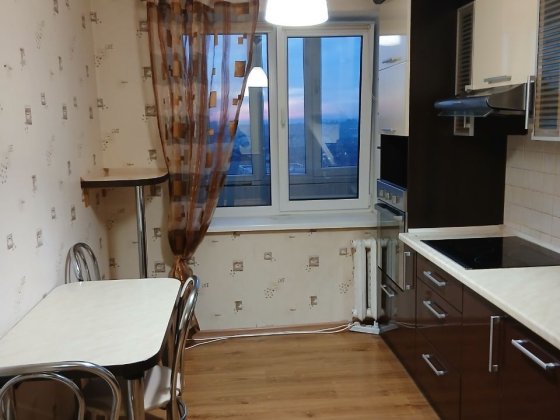 Оренда 3 кімнатна квартира. 12 школа (Політон) Ровно