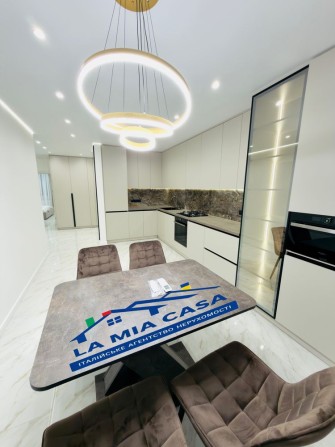 Оренда 2 кімнатноі квартири в новобудові (авторський ремонт) - фото 1