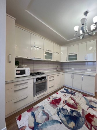 Оренда 2 км квартири в центрі міста - фото 1