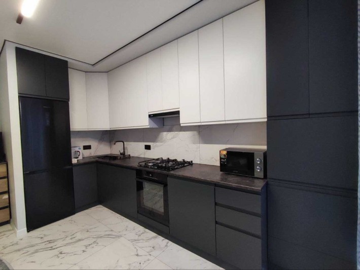 2-кімнатна квартира в центрі! - фото 1