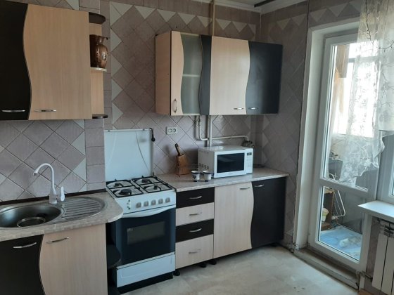 Оренда двокімнатної квартири на Таврійському . Ліфт працює . Херсон