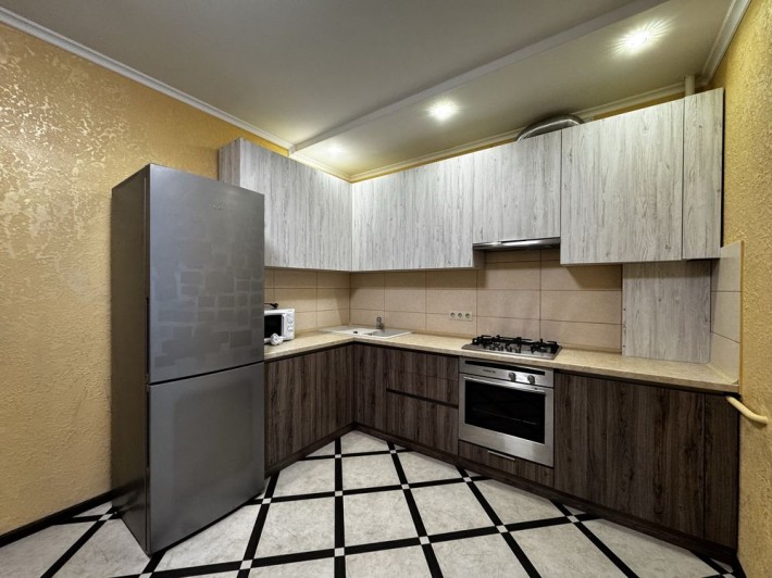 1 кім.квартира в центрі міста - фото 1