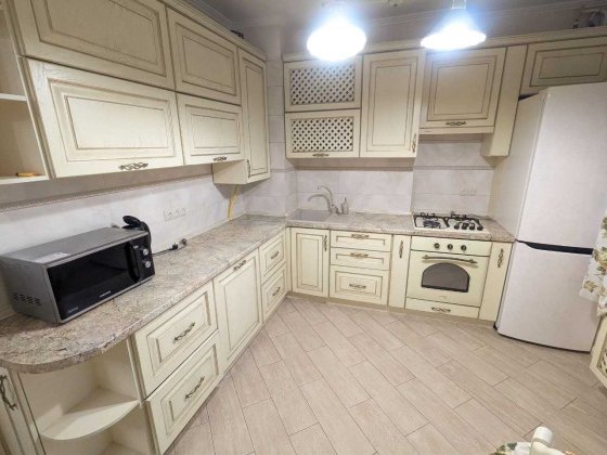 Оренда 1о квартири в новому будинку біля центру, автономне опалення Рівне