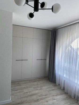 Здам 2 кім новобудову, центр. 700 дол - фото 1