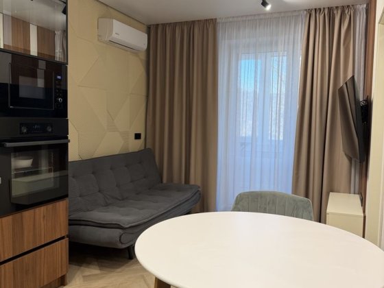 Вільна оренда укомплектованої 1 кімнатної квартири в центрі міста! Ровно