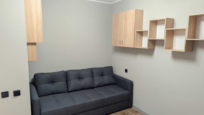 Здається 2 кімнатна квартира! Окремий вхід - фото 1