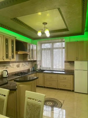 Оренда в центральній частині міста, вул. Бандери - фото 1