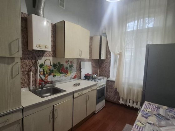 Оренда великої 1км квартири район Пивзаводу Ровно