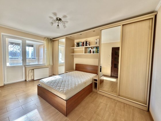 Оренда 2-кімнатної квартири по вул. Південно-Кільцева Черновцы