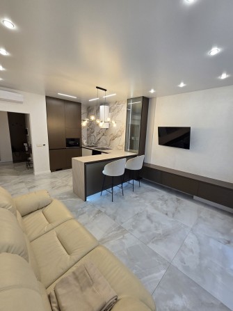 Оренда 2-км ЖК Будапешт Світло24/7 - фото 1