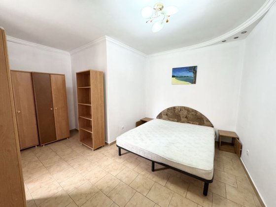 Здається 1- но кімнатна квартира район кінотеатра Миколайчука Чернівці