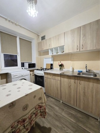 Оренда 1 кімнатної, ПОЛЄТАЄВА (АВТОВОКЗАЛ), МЕБЛІ та ТЕХНІКА, ліжко! - фото 1