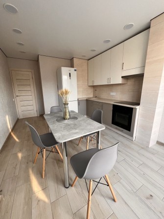 2 кімнатна квартира в самому центрі новий будинок - фото 1