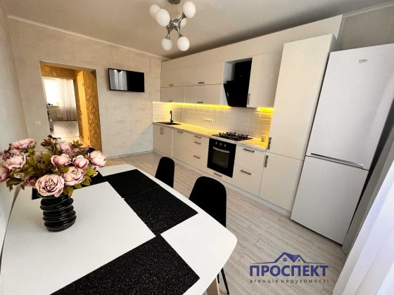 Оренда великої  1 кім. квартири ЖК Другий Парковий Черкаси