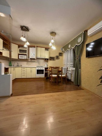 Здається в оренду однокімнатна квартира-студія, район Площі! - фото 1