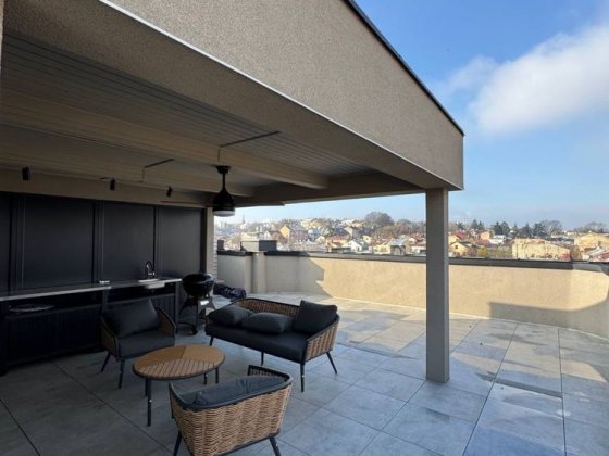 Оренда VIP пентхаусу у центрі з терасою, АВТОНОМНИЙ,можна з тваринками Чернівці