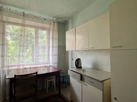 3 кімнатна Білова для чоловіків Чернигов