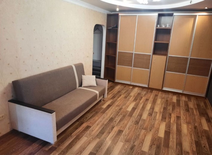 Оренда 2-кімн квартири на Минайській - фото 1