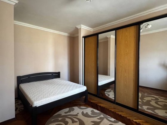 Здається  оренда 1 кімнатна квартира Щербанюка Чернівці