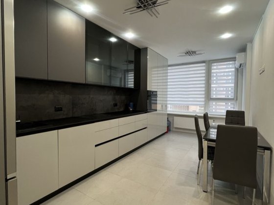 Оренда 3-к з паркінгом в ж/к « Водограй» Чернівці