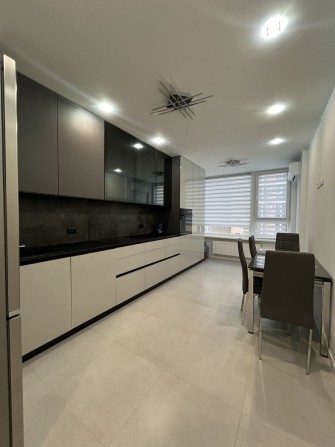 Оренда 3-к з паркінгом в ж/к « Водограй» - фото 1