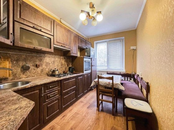 Оренда трьох кімнатної квартири Черновцы