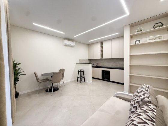 Оренда 1.5к квартири ЖК Simple Ужгород